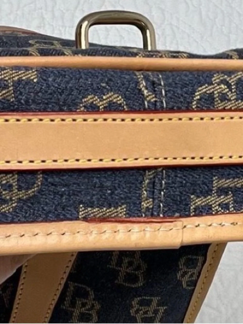 Dooney Bourke stylish navy